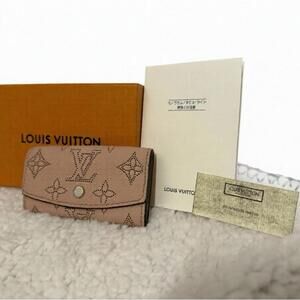 AUTHENTIC RARE Louis Vuitton Pink Monogram Key Case- EUC